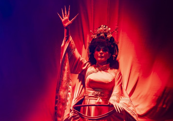 Гост из Румуније Даниел Магдал 15. априла као Калаф у Пучинијевој „Турандот“ са Сањом Керкез у насловној улози