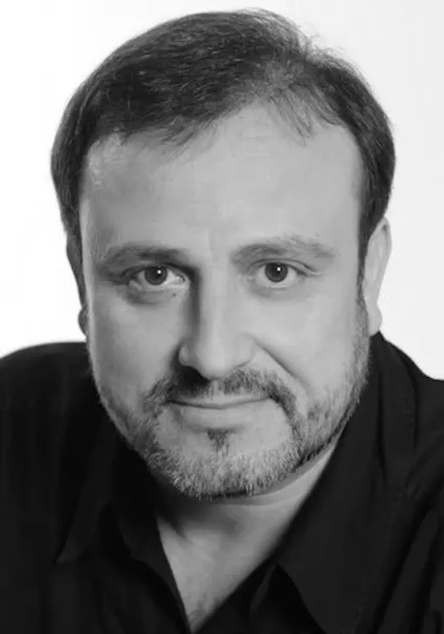 01._daniel_magdal